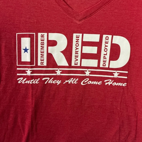 COPY - Remember everyone deployed red Graphic V-Neck T-Shirt - Picture 4 of 6